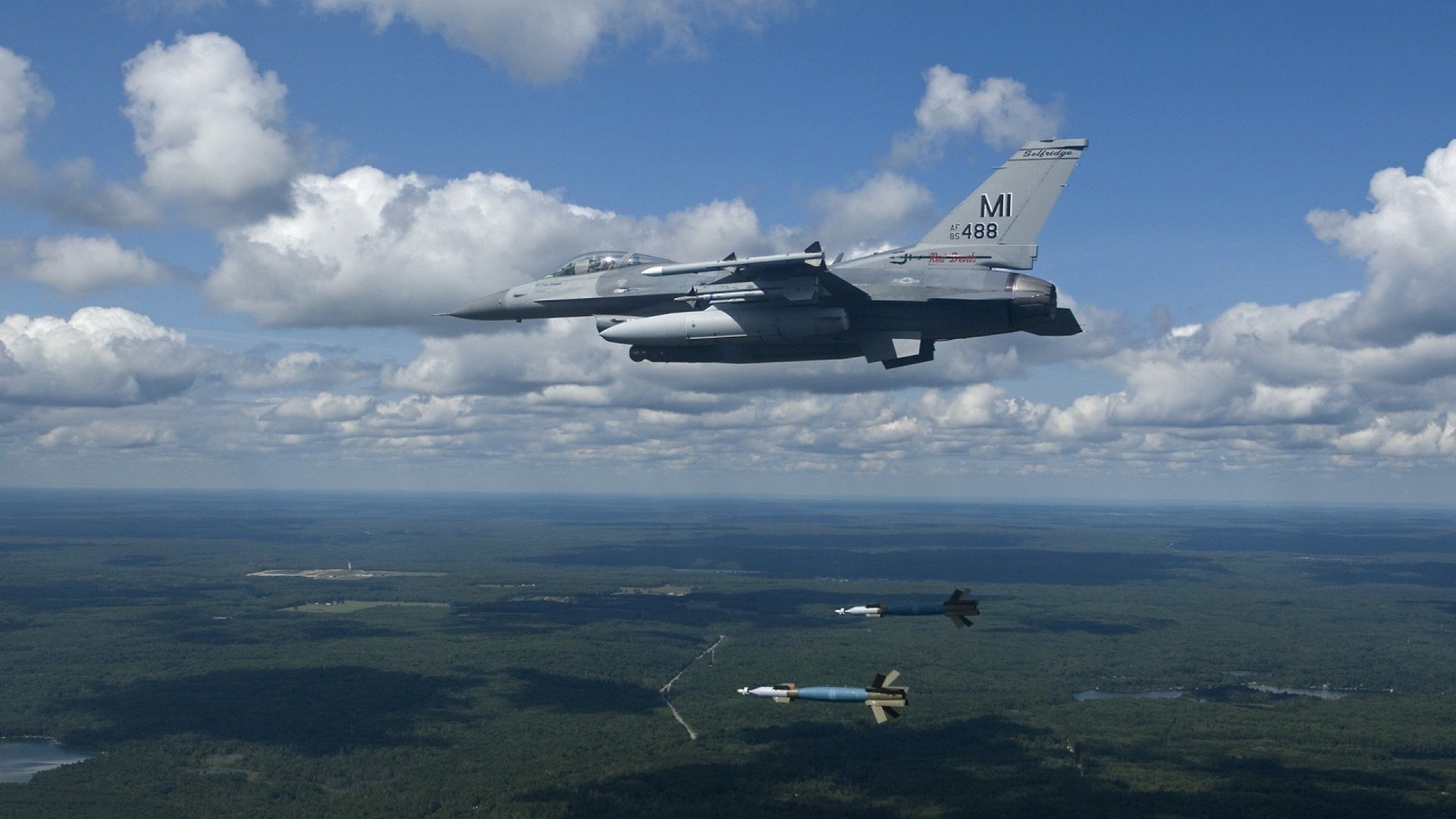 AYX GAME-扎马莱克与阿尔希拉尔进行友谊赛，促进交流，阿扎尔和萨拉赫