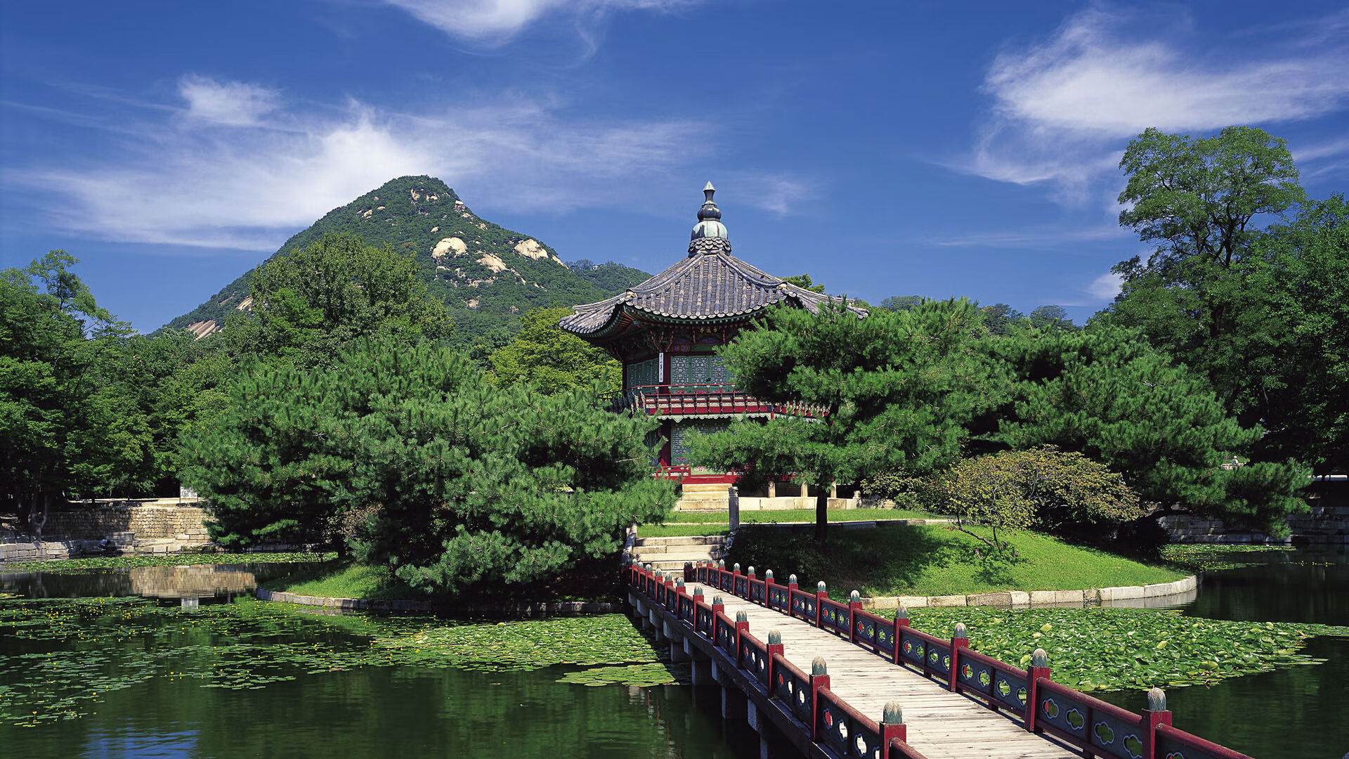 爱游戏娱乐平台-是否应规定球员禁赛期间进行义务公益服务,球员被禁赛