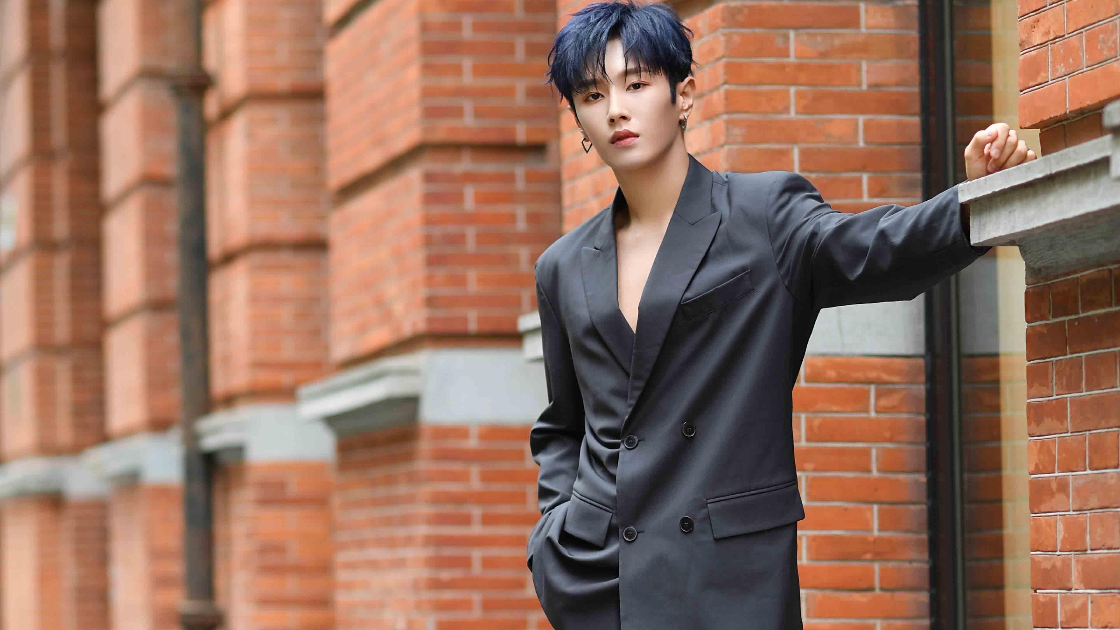 AYX官网-平台上线战术互动模块球迷可模拟排兵布阵提升参与体验，足球战术模拟